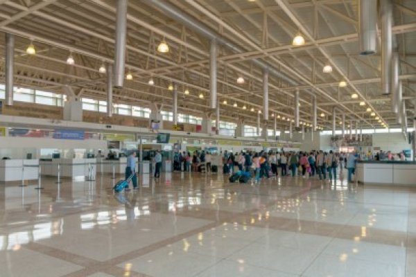 TAXĂ pe aer curat în aeroportul din Caracas